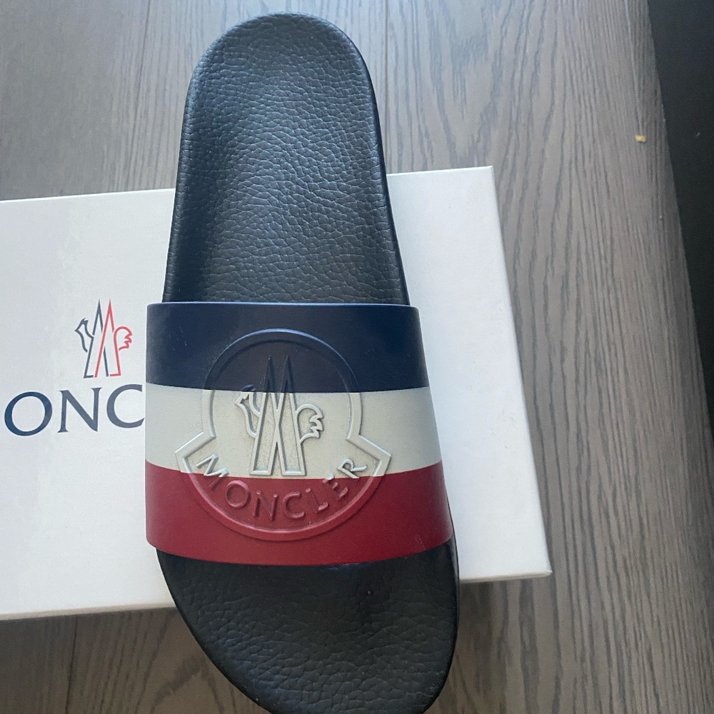Moncler Basile slides - Picture 8 of 12